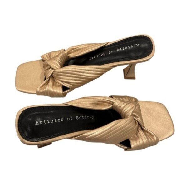 Articles of Society Milano Gold Vegan Leather Square Toe Strappy Sandals 9 - Picture 6 of 9